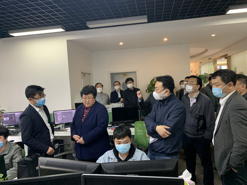 寶山區區領導一行蒞臨邁維動漫調研企業復工復產情況(圖4) 寶山區區領導一行蒞臨邁維動漫調研企業復工復產情況(圖4)